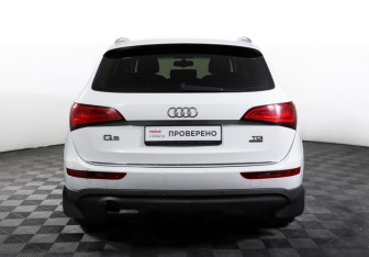 Подержанный автомобиль Audi Q5 2015 года (6 фото)