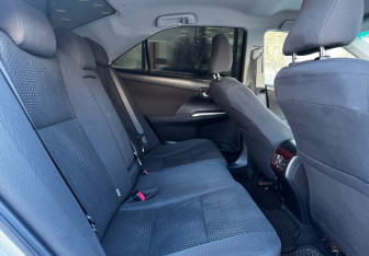 Подержанный автомобиль Toyota Camry Sedan 2012 года (11 фото)