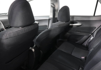 Подержанный автомобиль Toyota Auris Hatchback 2008 года (8 фото)