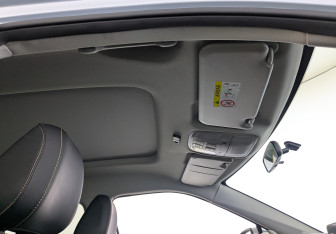 Подержанный автомобиль Москвич 3е 2023 года (23 фото)