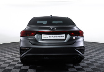 Подержанный автомобиль Kia Cerato Sedan 2021 года (6 фото)