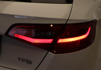 Подержанный автомобиль Audi A3 Hatchback 2015 года (28 фото)