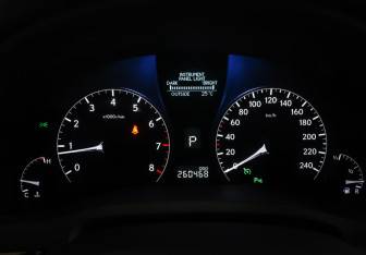 Подержанный автомобиль Lexus RX 2008 года (16 фото)