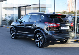 Подержанный автомобиль Nissan Qashqai 2020 года (7 фото)