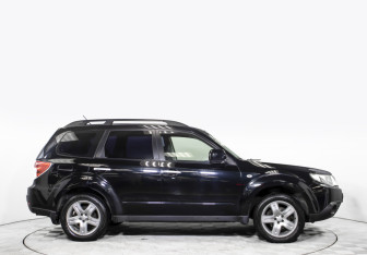 Подержанный автомобиль Subaru Forester Suv 2008 года (4 фото)