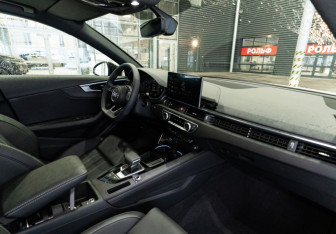Новый Audi A4 Sedan 2024 (15 фото)