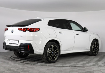 Подержанный автомобиль BMW X2 2024 года (2 фото)