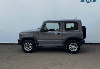 Подержанный автомобиль Suzuki Jimny 2020 года (5 фото)