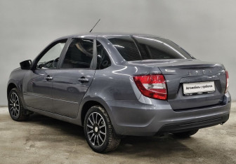 Подержанный автомобиль LADA (ВАЗ) Granta Sedan 2022 года (7 фото)