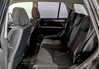 Подержанный автомобиль Suzuki Grand Vitara 2010 года (12 фото)
