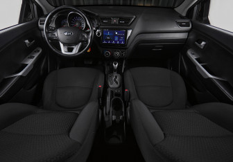 Подержанный автомобиль Kia Rio Hatchback 2014 года (21 фото)