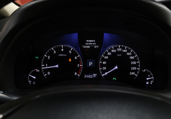 Подержанный автомобиль Lexus RX 2012 года (13 фото)
