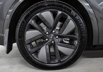 Новый LiXiang L9 2024 (39 фото)