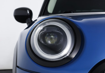 Подержанный автомобиль MINI Hatch 2021 года (23 фото)
