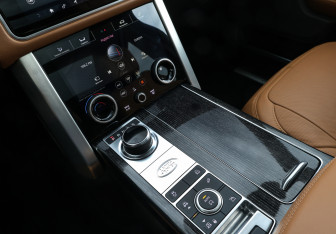 Подержанный автомобиль Land Rover Range Rover 2020 года (22 фото)