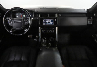 Подержанный автомобиль Land Rover Range Rover 2015 года (12 фото)