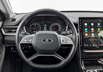 Подержанный автомобиль Москвич 6 2024 года (21 фото)