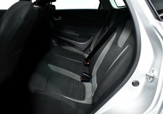 Подержанный автомобиль Renault Kaptur 2017 года (11 фото)
