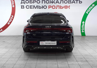 Подержанный автомобиль Kia K5 2021 года (5 фото)