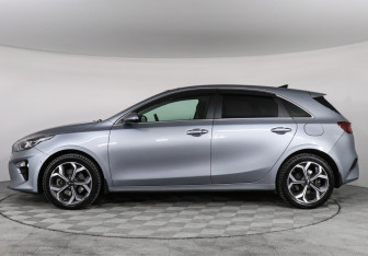 Подержанный автомобиль Kia Ceed Hatchback 2018 года (8 фото)