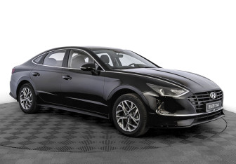 Подержанный автомобиль Hyundai Sonata 2023 года (3 фото)