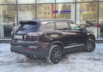 Подержанный автомобиль Chery Tiggo 8 Pro Max 2022 года (8 фото)