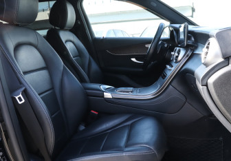 Подержанный автомобиль Mercedes-Benz GLC Coupe 2019 года (14 фото)