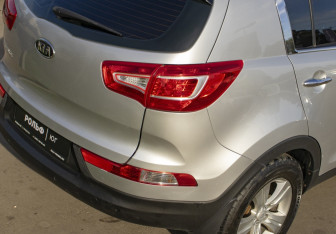 Подержанный автомобиль Kia Sportage 2012 года (22 фото)