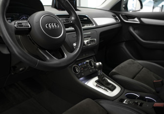 Подержанный автомобиль Audi Q3 2017 года (7 фото)