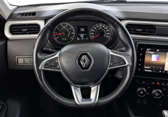 Подержанный автомобиль Renault Arkana 2021 года (22 фото)