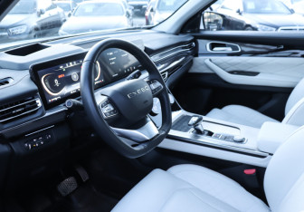 Подержанный автомобиль Exeed VX 2022 года (13 фото)