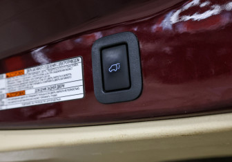 Подержанный автомобиль Toyota Highlander 2014 года (21 фото)