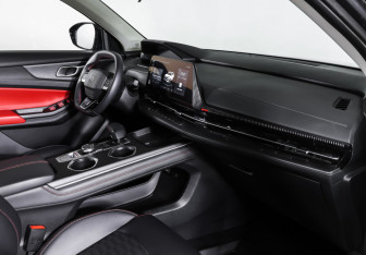 Подержанный автомобиль Changan CS55PLUS 2023 года (11 фото)