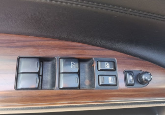 Подержанный автомобиль Nissan Teana 2011 года (14 фото)