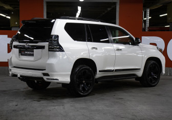 Подержанный автомобиль Toyota Land Cruiser Prado 2011 года (5 фото)