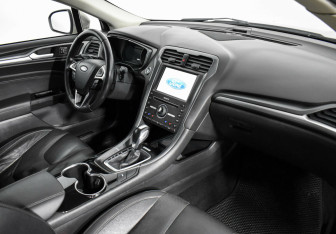 Подержанный автомобиль Ford Mondeo Sedan 2016 года (5 фото)