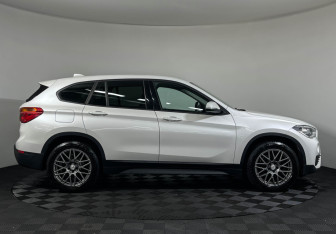 Подержанный автомобиль BMW X1 2018 года (6 фото)