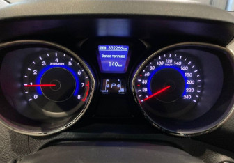 Подержанный автомобиль Hyundai Elantra Sedan 2012 года (15 фото)