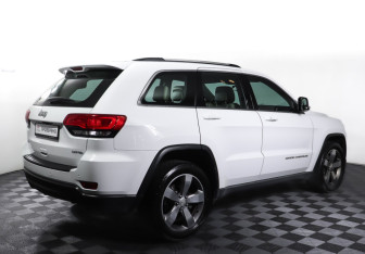 Подержанный автомобиль Jeep Grand Cherokee 2013 года (5 фото)