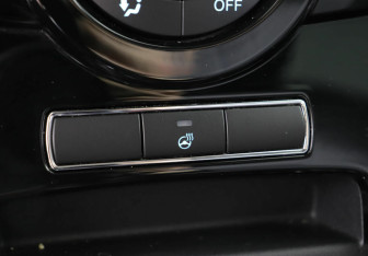 Подержанный автомобиль Ford Fiesta Sedan 2017 года (9 фото)