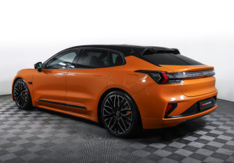 Подержанный автомобиль Zeekr 001 2024 года (7 фото)