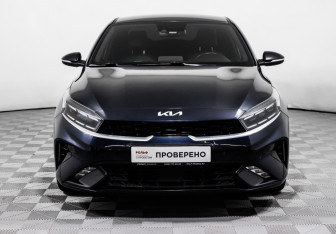 Подержанный автомобиль Kia Cerato Sedan 2021 года (2 фото)