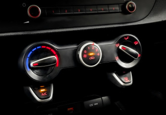 Подержанный автомобиль Kia Rio Hatchback 2021 года (25 фото)