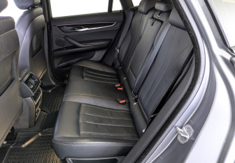 Подержанный автомобиль BMW X6 2019 года (18 фото)