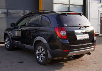 Подержанный автомобиль Chevrolet Captiva 2011 года (6 фото)
