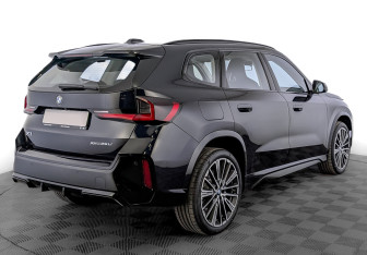 Новый BMW X1 2025 (2 фото)