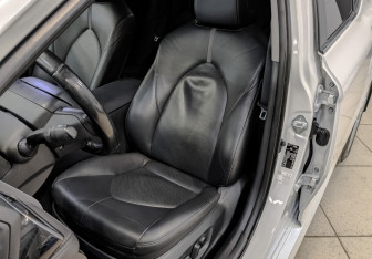 Подержанный автомобиль Toyota Camry Sedan 2021 года (20 фото)