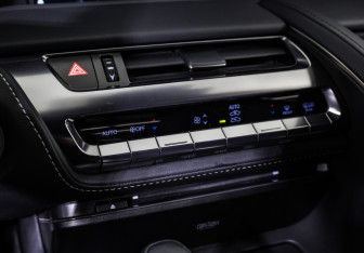 Подержанный автомобиль Lexus LC 2020 года (23 фото)