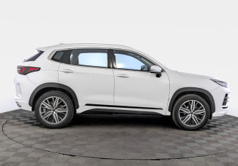 Подержанный автомобиль Exeed LX 2022 года (4 фото)