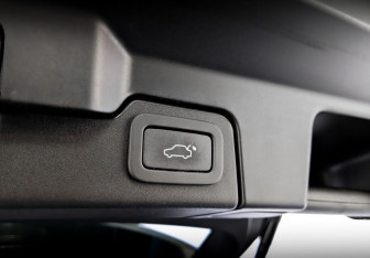 Подержанный автомобиль Land Rover Range Rover Evoque 2018 года (26 фото)